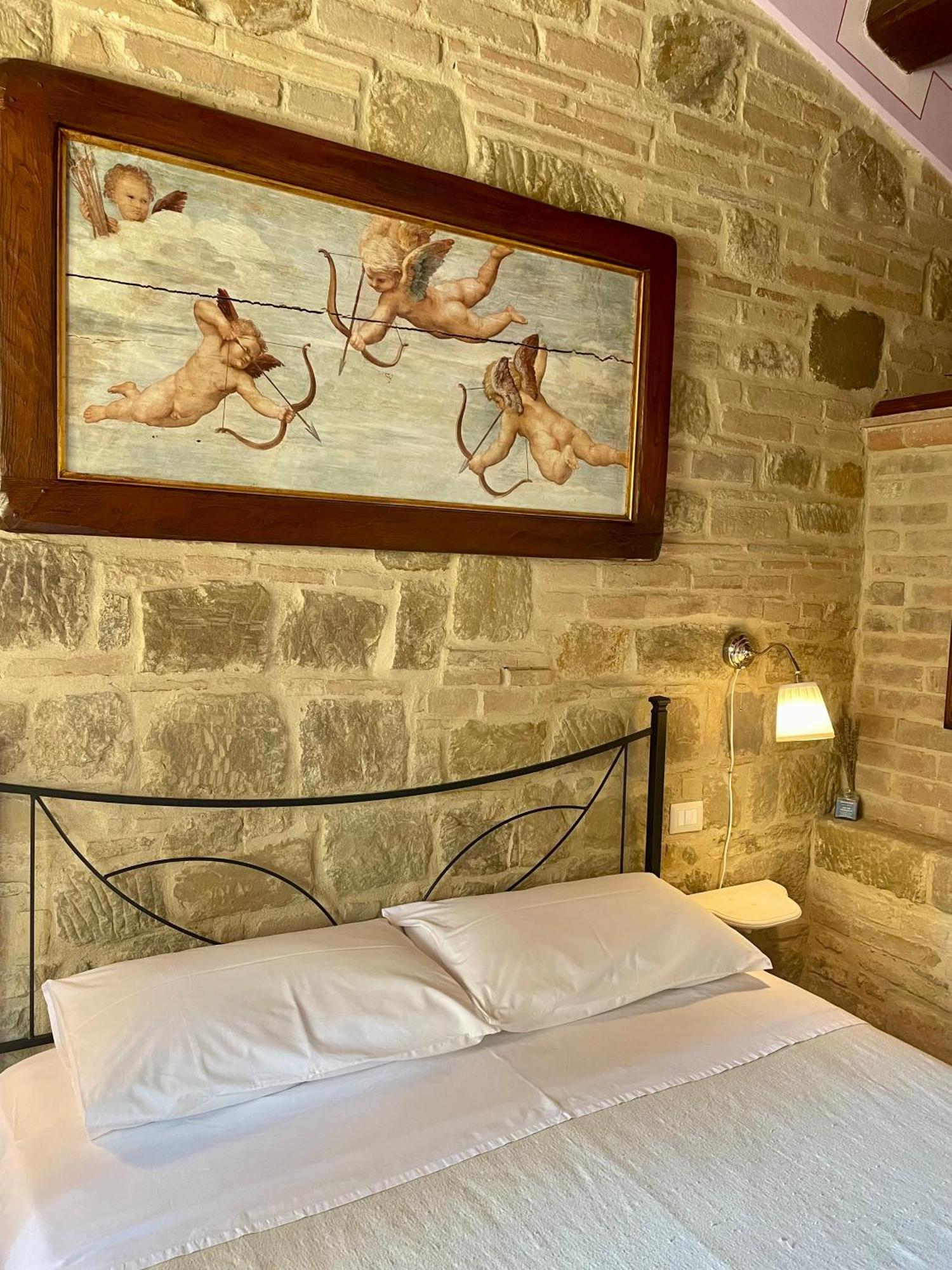 Il Cortile Delle Rose Holiday House 佩鲁贾 外观 照片