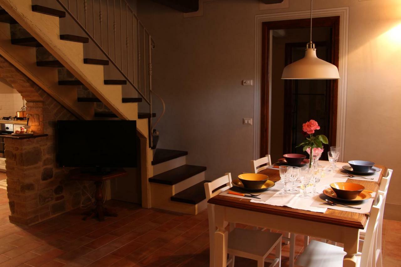 Il Cortile Delle Rose Holiday House 佩鲁贾 外观 照片