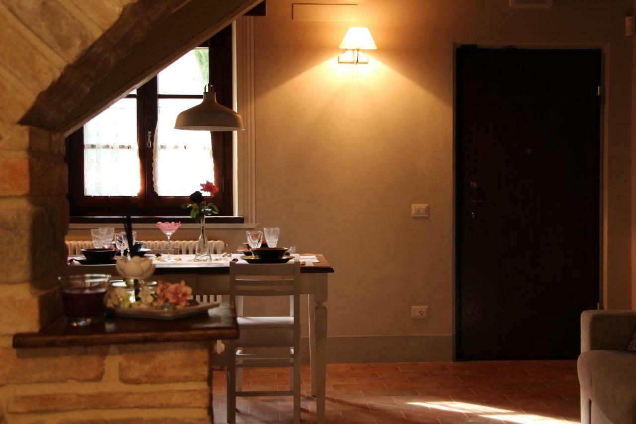 Il Cortile Delle Rose Holiday House 佩鲁贾 外观 照片